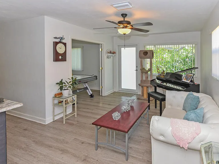 727 Bunker Rd — Photo 8