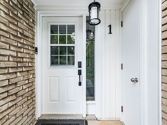 2nd image of 1270 Gainsborough Dr #1