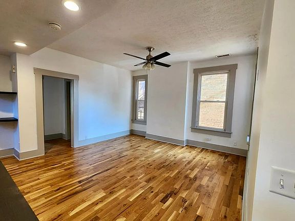 3rd image of 1418 Pullan Ave #2