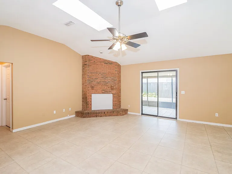8536 Iron Mill Ct — Photo 5