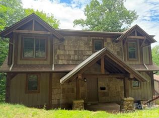 140 Falls Xing, Burnsville, NC 28714