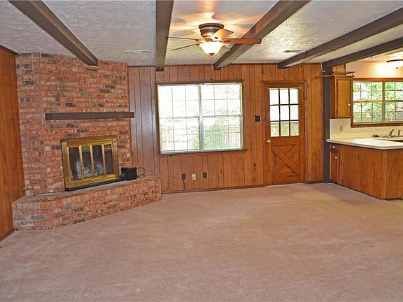5th image of 2813 Emerson Ln