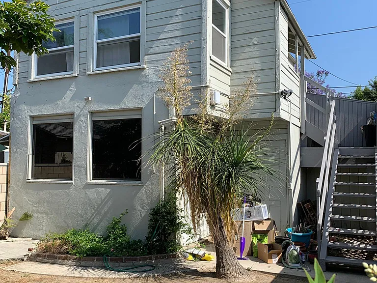 129 E Union Ave — Photo 1