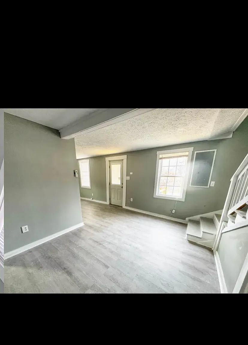 2 bed, 1024 sqft, $1,375 — Photo 4