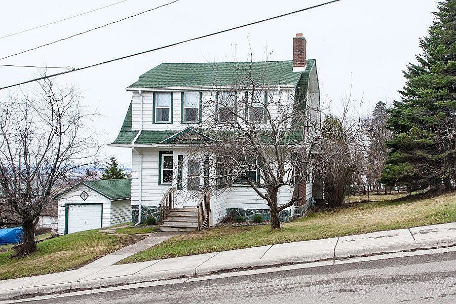 1st image of 427 N 22nd Ave W