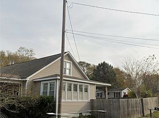 1045 Maple Rd, Manistee, MI 49660