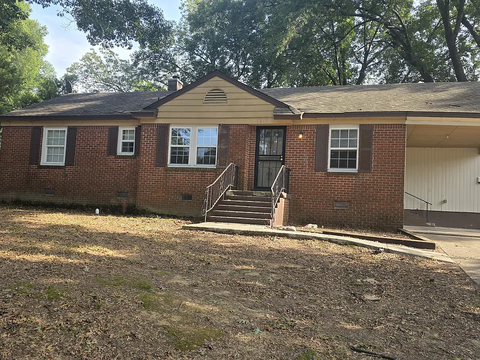 1217 Timothy Dr