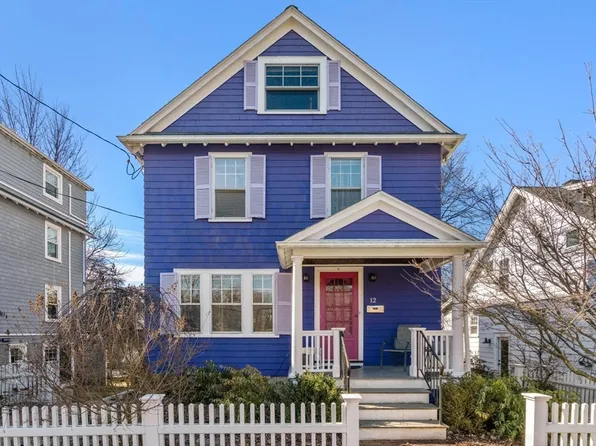 12 Ackers Ter, Brookline, MA 02445