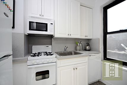 3rd image of 161 W 16th Street 11i #11I