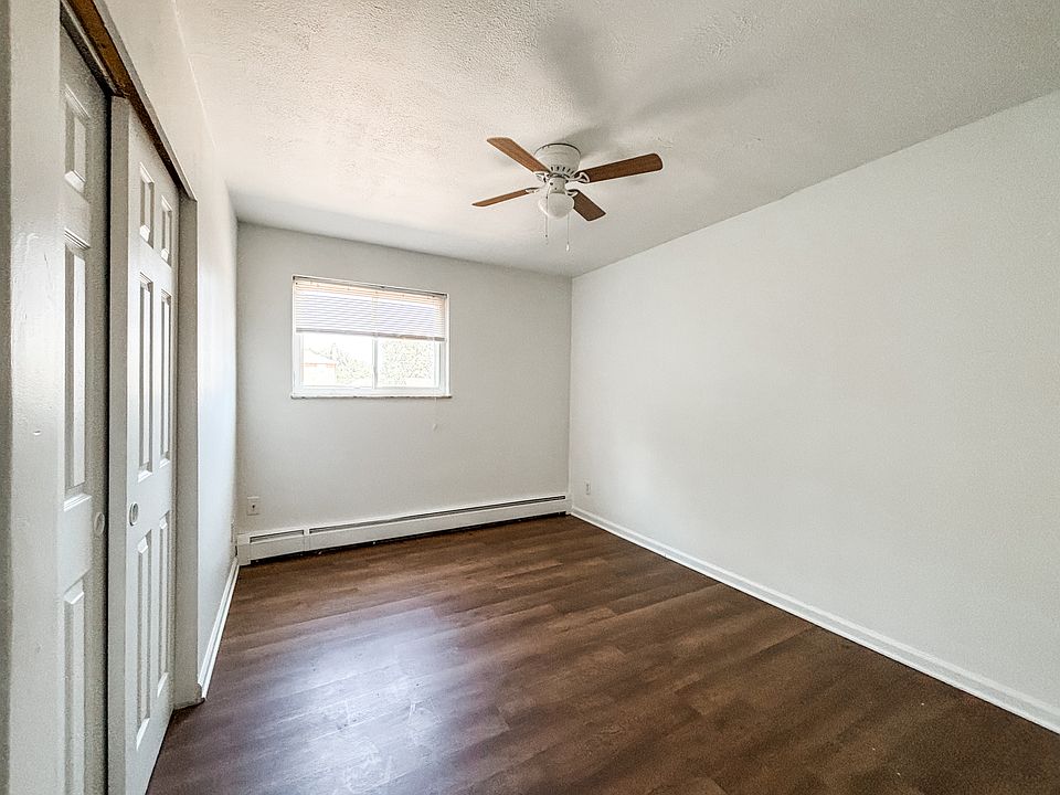 1st bedroom