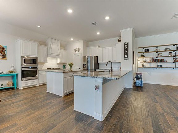 5th image of 4105 Stableglen Dr