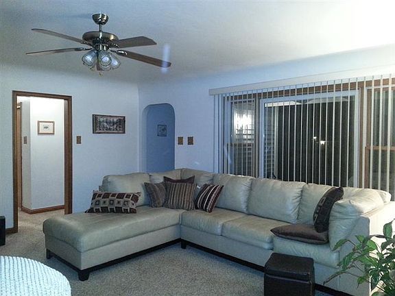 2nd image of 207 N Glenwood St