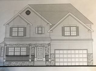 26 Kelly St, Metuchen, NJ 08840