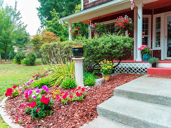 3rd image of 13615 92nd Avenue Ct NW