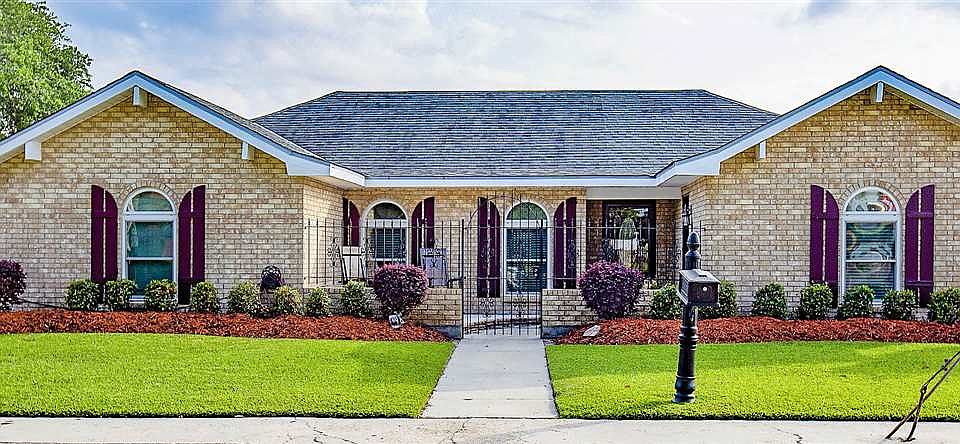 1st image of 2200 Acadian Dr