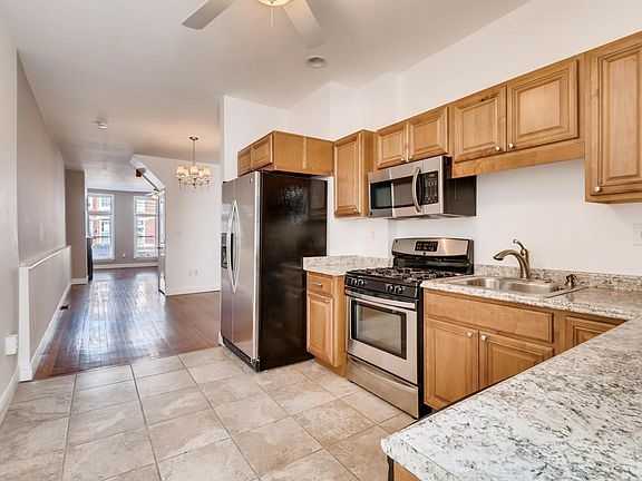 Kitchen with tons of counter space!