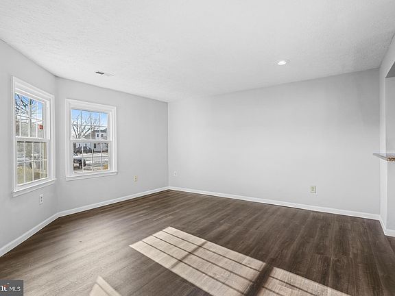 5th image of 22131 Saint Josephs Cir