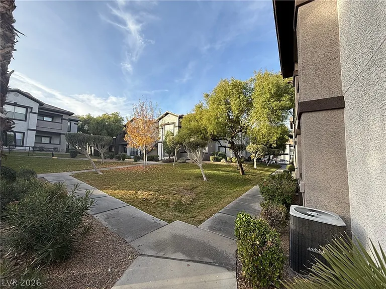 45 Maleena Mesa St #1011 — Photo 3
