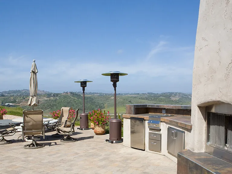 1328 Chariot Ct — Photo 9
