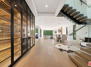 829 N Ogden Dr, Los Angeles, CA 90046