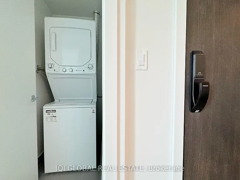 1005 Dundas St E #556 — Photo 7