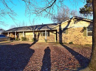 410 S Pecan St, Sallisaw, OK 74955