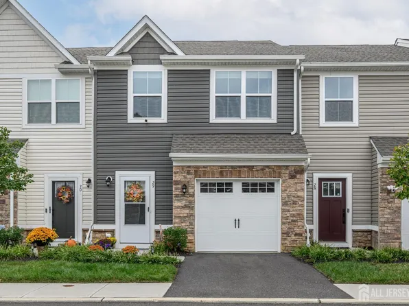 29 Athens Way, Cliffwood, NJ 07721