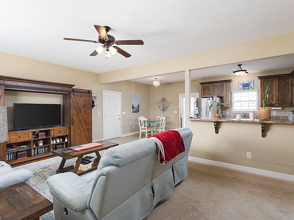 4th image of 2538 Tiffany Ct