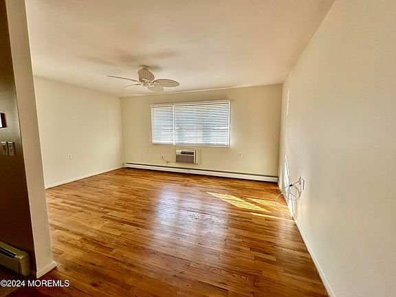 5th image of 2057 Yorktowne Boulevard