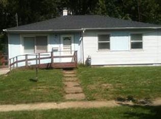 907 E Broadwell St, Albion, MI 49224