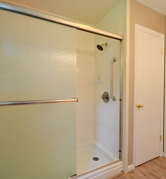 53 Tipperary Dr — Photo 6