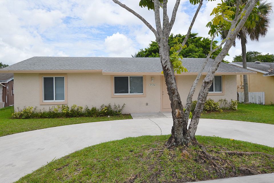 1st image of 7524 SW 8th Ct