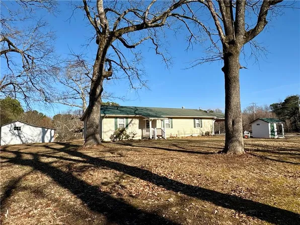 5463 Heardsville Rd, Cumming, GA 30028