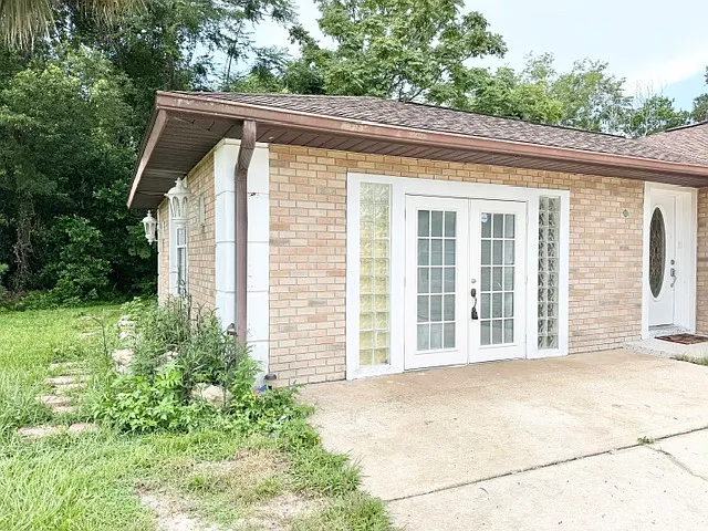 1084 Shepherd Ave #B — Photo 1
