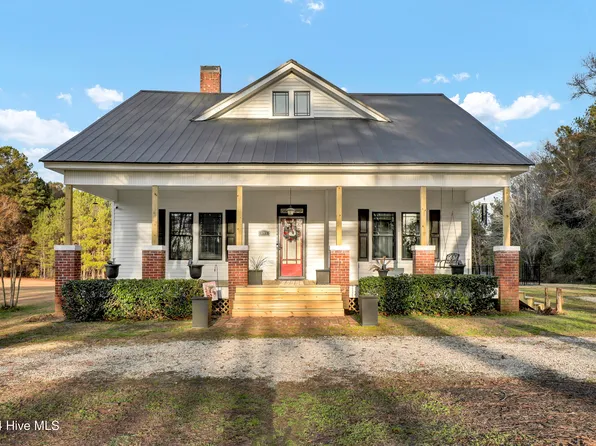 695 Rooks Road, Atkinson, NC 28421