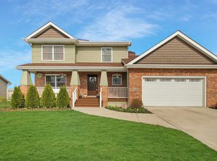 5608 Wildrose Ln, Schererville, IN 46375