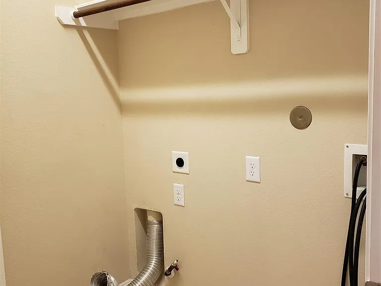 9515 Bosque Hills Ct — Photo 25