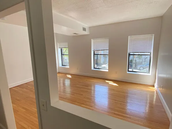 1425 Chapin St NW APT 11, Washington, DC 20009