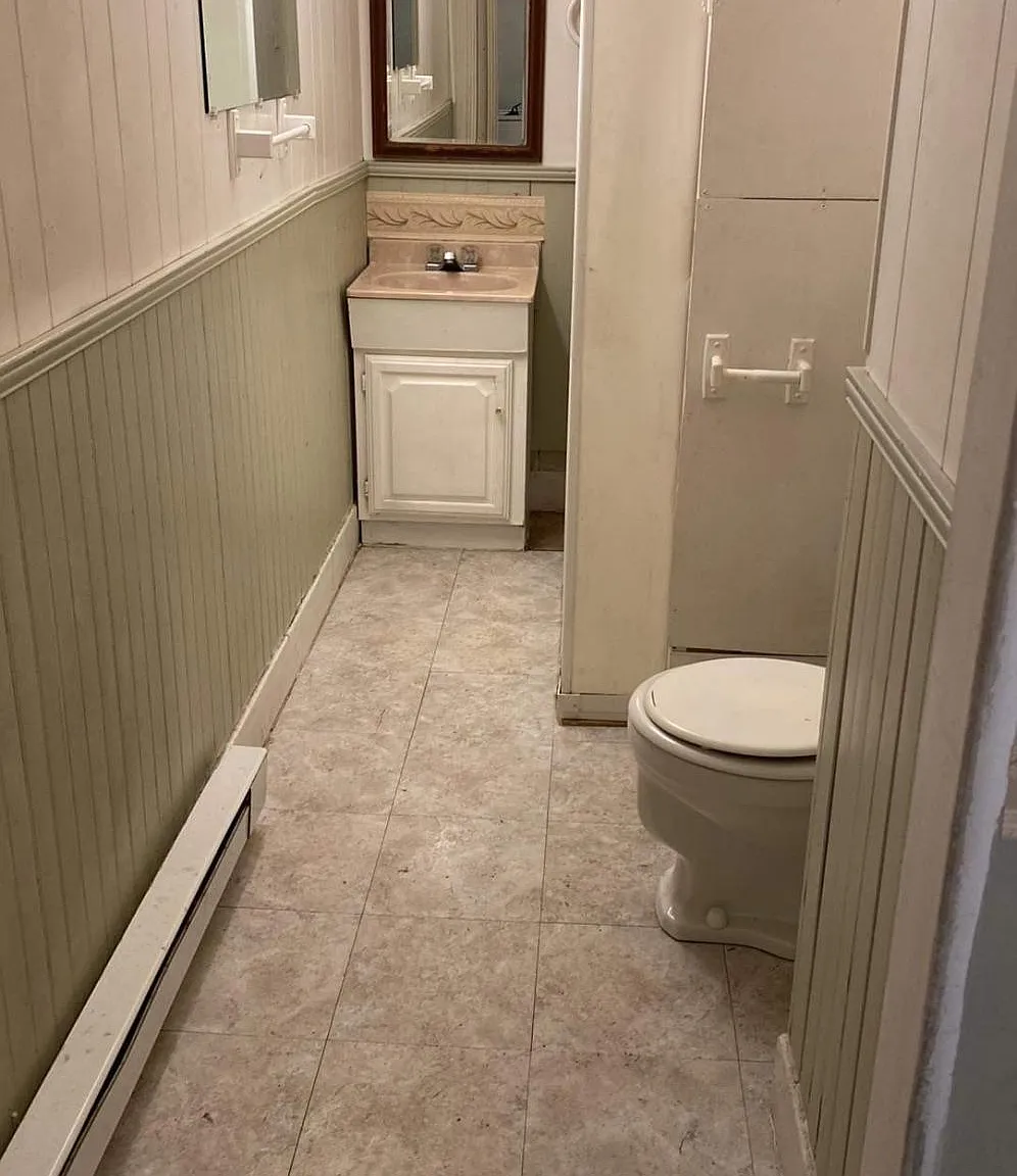 477 Main St — Photo 2