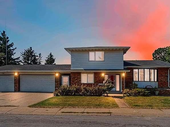 4304 79th St NW, Edmonton, AB T6K 1R6
