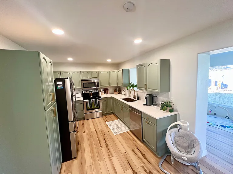 412 Ramsey St — Photo 10