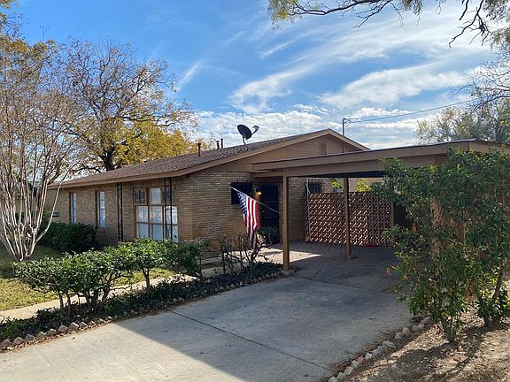 2nd image of 1112 Yolanda Blvd
