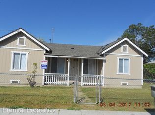 824 Music Ave, Clovis, CA 93612