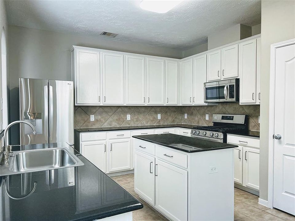 1st image of 7415 Hollister Rdg