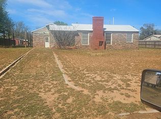 815 W 3rd St, Spur, TX 79370