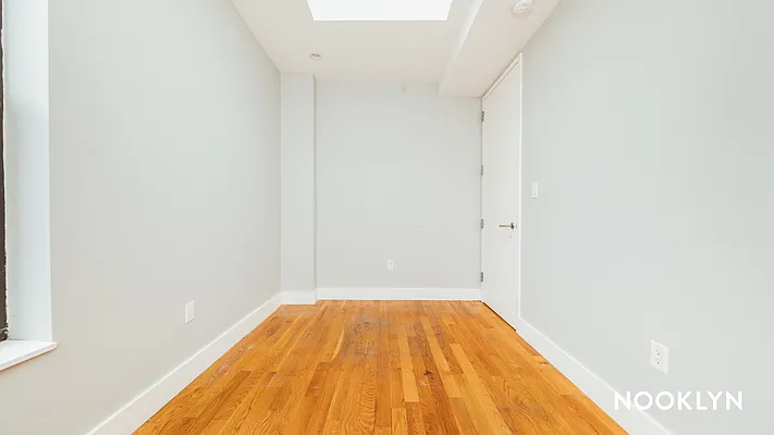Rented by Nooklyn NYC LLC | media 38