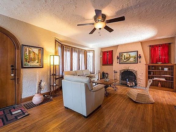 2nd image of 3607 Ault Park Ave