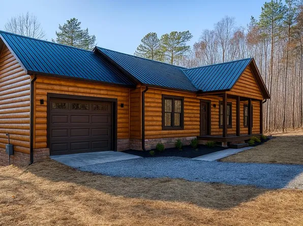 561 Flatwoods Rd, Shady Spring, WV 25918