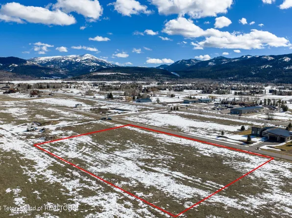 23 Lucia Ln, Victor, ID 83455