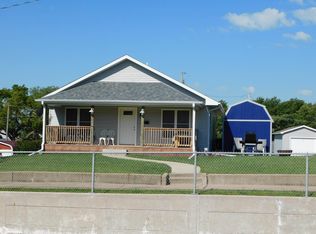 606 S Elm St, Creston, IA 50801